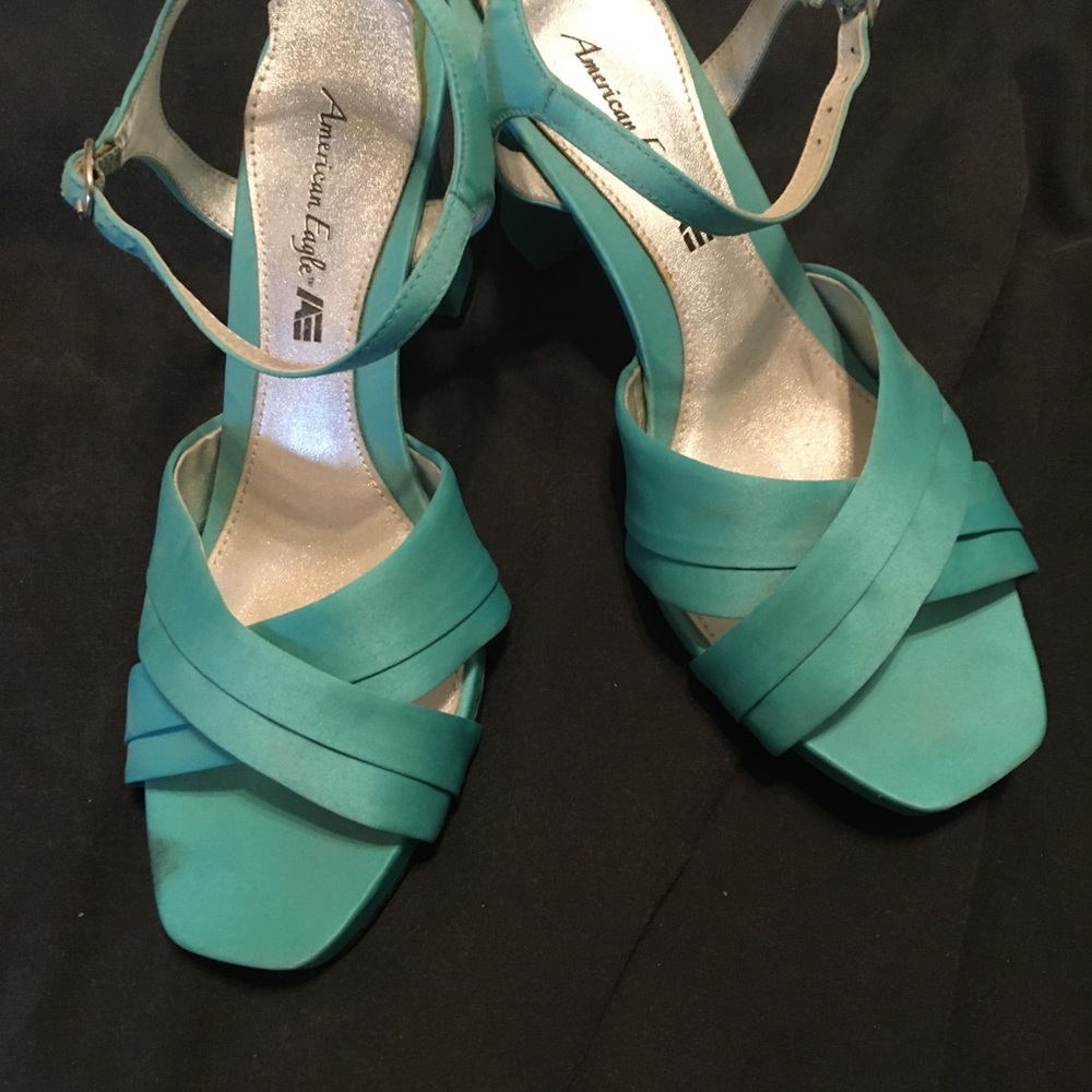 Beautiful turquoise/teal sandals